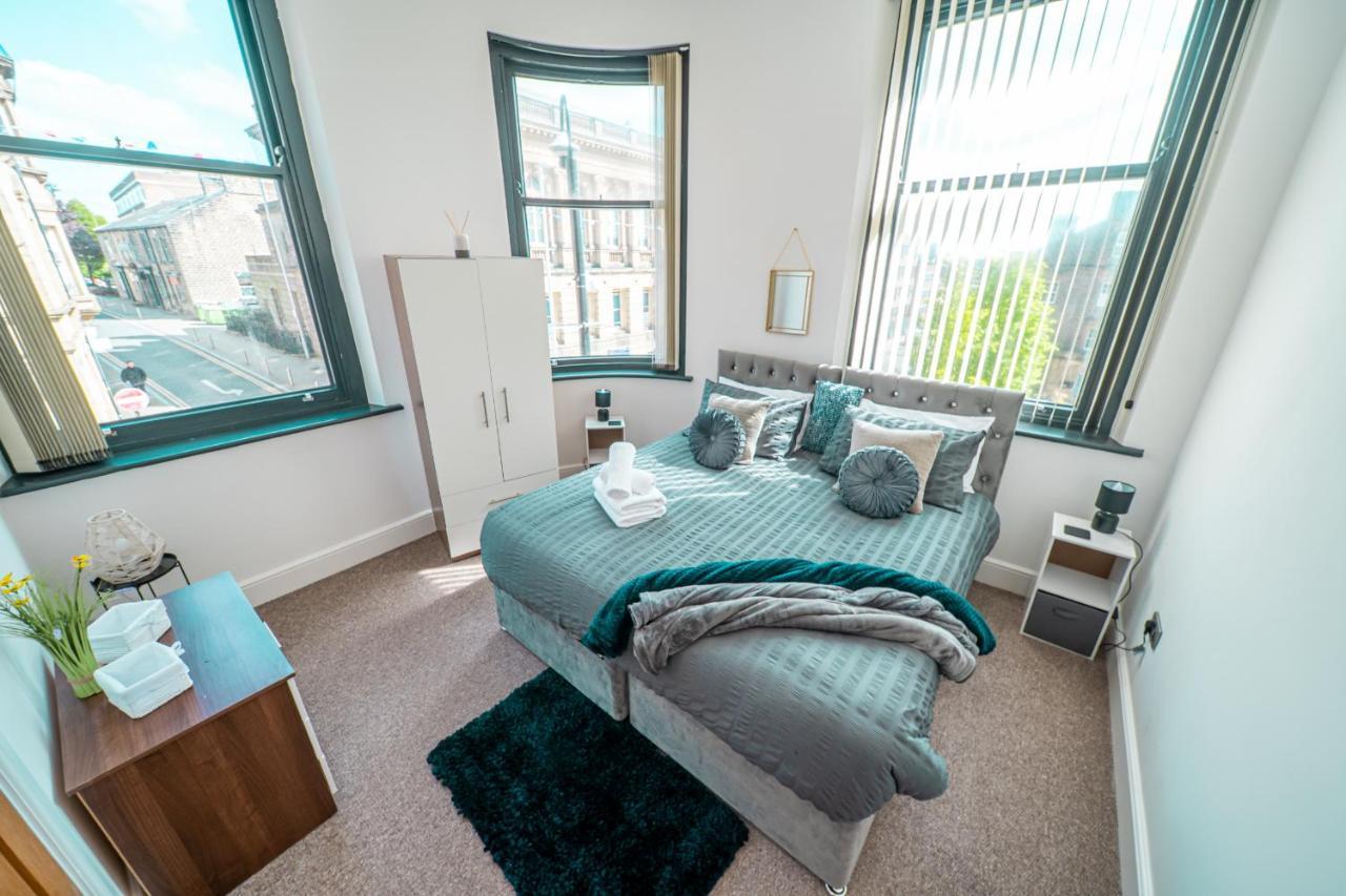 Cozy 1-Bedroom Apartment In The Heart Of Barnsley Town Centre Buitenkant foto