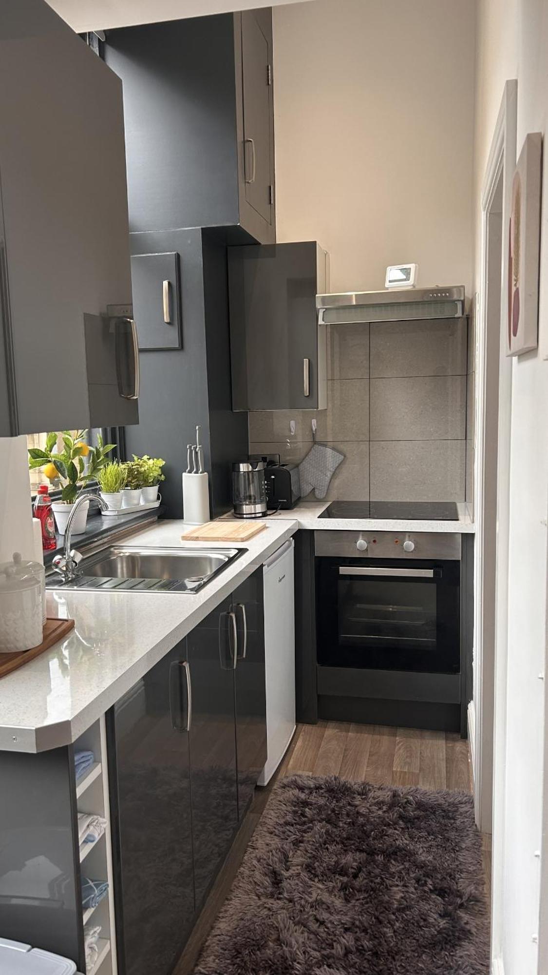 Cozy 1-Bedroom Apartment In The Heart Of Barnsley Town Centre Buitenkant foto